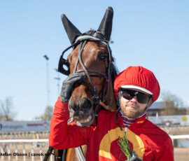 6 Navigare, Adrian Kolgjini | Jägersro 260421 Foto: Stefan Olsson