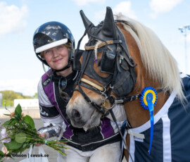 23 Ekslätts Kapten M och Filippa Lindgren | Jägersro 260514 Foto: Stefan Olsson