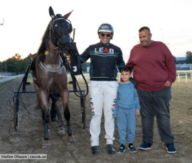 Glittra Vendil och Tyler Mifsud | Jägersro 260827 | Foto: Stefan Olsson