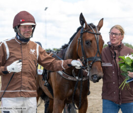 Auguste och Mika Forss | Jägersro 260906 | Foto: Stefan Olsson