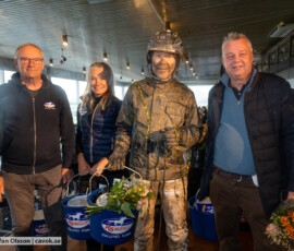 Prisutdelning lopp 6: RS Mustang - Spårtrappa - STL Stodivisionen | Jägersro 261024 | Foto: Stefan Olsson