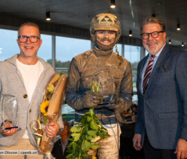 Prisutdelning lopp 8: Johan Jacobssons Minne 2026 | Jägersro 261024 | Foto: Stefan Olsson