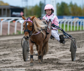 Illiana och Alice Segovia | Jägersro 261017 | Foto: Stefan Olsson